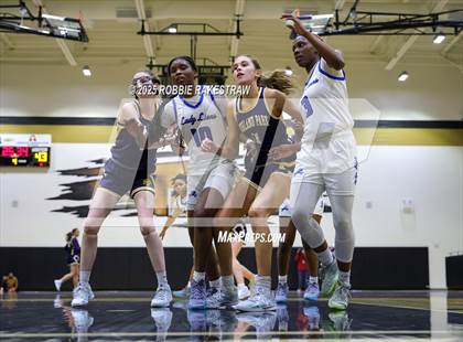 Thumbnail 2 in Tyler @ Highland Park (UIL 5A D1 Area Playoff) photogallery.