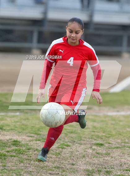 Thumbnail 3 in Venice @ Arvin (CIF D5 Regional Final) photogallery.