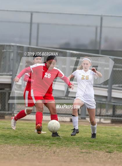 Thumbnail 3 in Venice @ Arvin (CIF D5 Regional Final) photogallery.