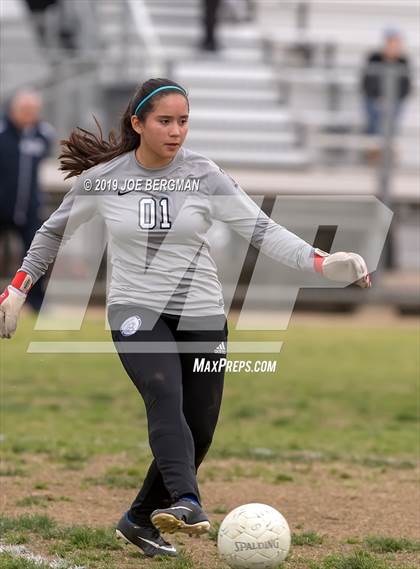 Thumbnail 3 in Venice @ Arvin (CIF D5 Regional Final) photogallery.
