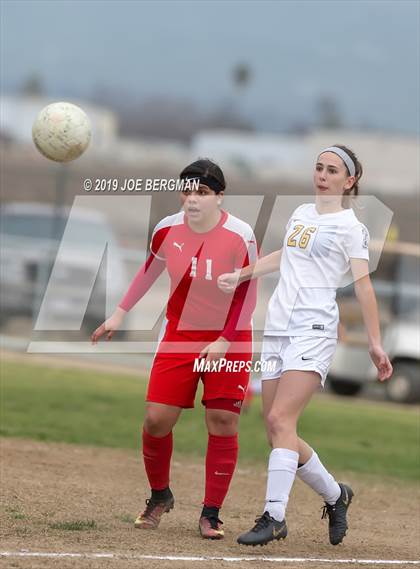 Thumbnail 3 in Venice @ Arvin (CIF D5 Regional Final) photogallery.