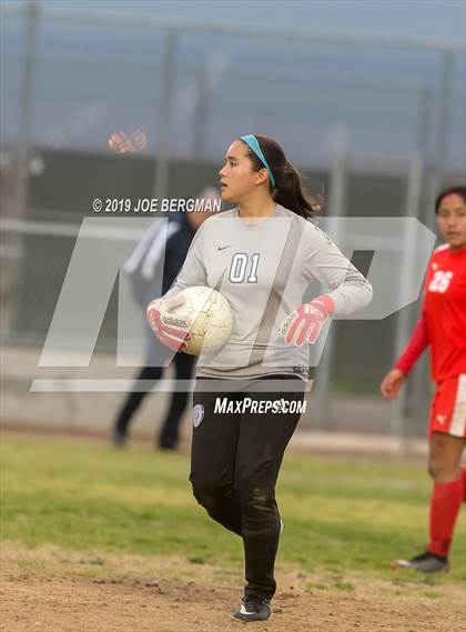 Thumbnail 1 in Venice @ Arvin (CIF D5 Regional Final) photogallery.