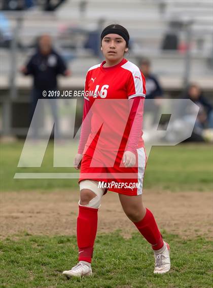 Thumbnail 2 in Venice @ Arvin (CIF D5 Regional Final) photogallery.