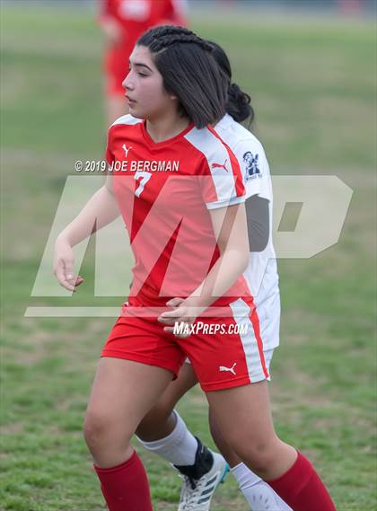 Thumbnail 1 in Venice @ Arvin (CIF D5 Regional Final) photogallery.