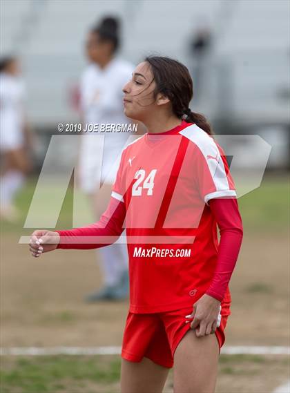 Thumbnail 2 in Venice @ Arvin (CIF D5 Regional Final) photogallery.