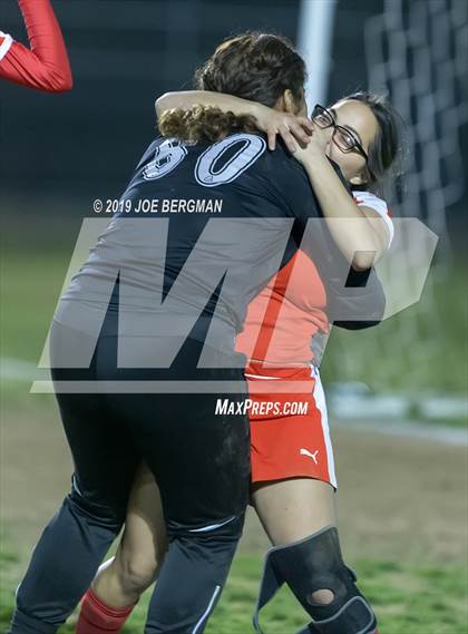 Thumbnail 1 in Venice @ Arvin (CIF D5 Regional Final) photogallery.