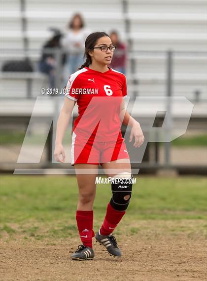 Thumbnail 1 in Venice @ Arvin (CIF D5 Regional Final) photogallery.
