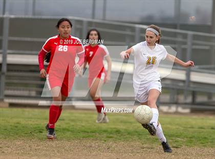 Thumbnail 3 in Venice @ Arvin (CIF D5 Regional Final) photogallery.