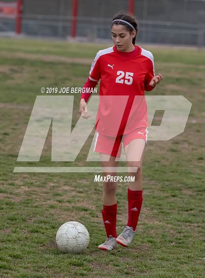 Thumbnail 3 in Venice @ Arvin (CIF D5 Regional Final) photogallery.