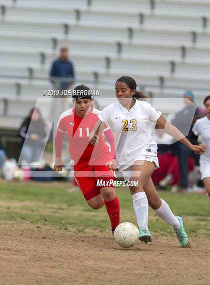 Thumbnail 1 in Venice @ Arvin (CIF D5 Regional Final) photogallery.