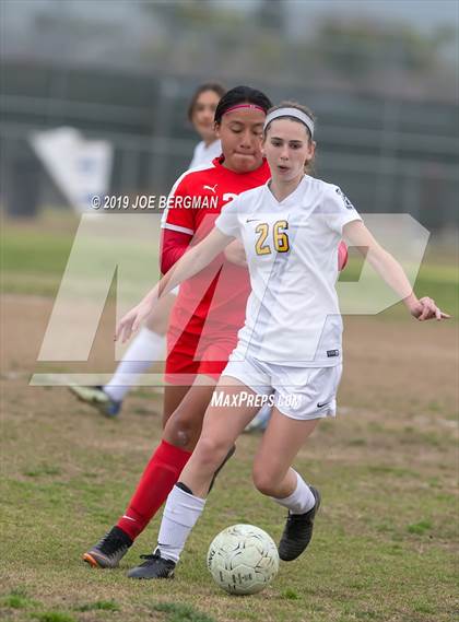 Thumbnail 1 in Venice @ Arvin (CIF D5 Regional Final) photogallery.