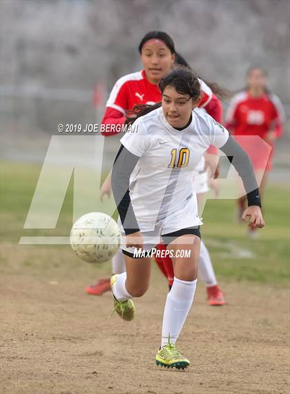 Thumbnail 3 in Venice @ Arvin (CIF D5 Regional Final) photogallery.