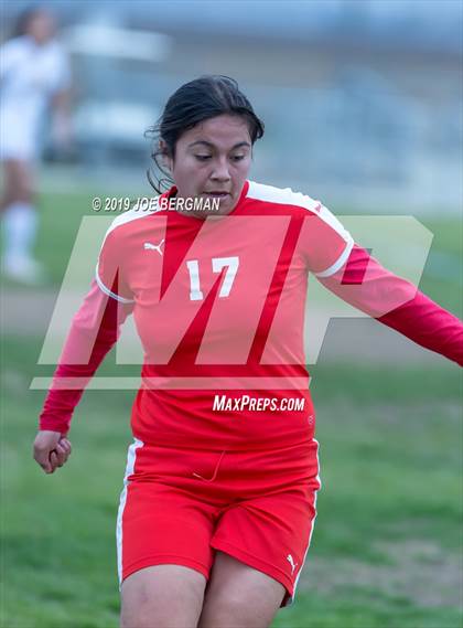 Thumbnail 3 in Venice @ Arvin (CIF D5 Regional Final) photogallery.