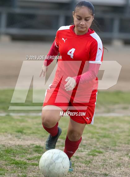 Thumbnail 1 in Venice @ Arvin (CIF D5 Regional Final) photogallery.