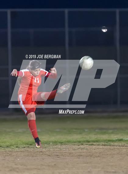 Thumbnail 1 in Venice @ Arvin (CIF D5 Regional Final) photogallery.