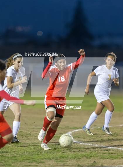 Thumbnail 1 in Venice @ Arvin (CIF D5 Regional Final) photogallery.