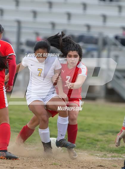 Thumbnail 3 in Venice @ Arvin (CIF D5 Regional Final) photogallery.