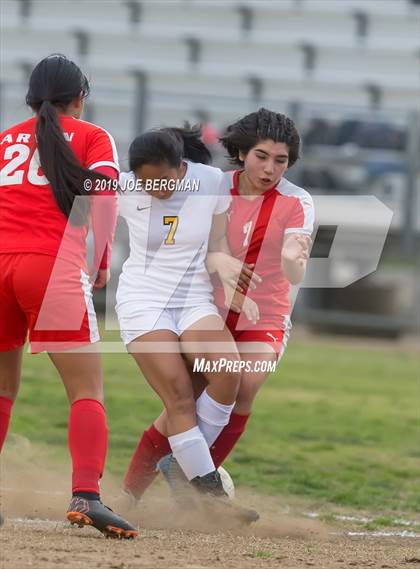 Thumbnail 2 in Venice @ Arvin (CIF D5 Regional Final) photogallery.
