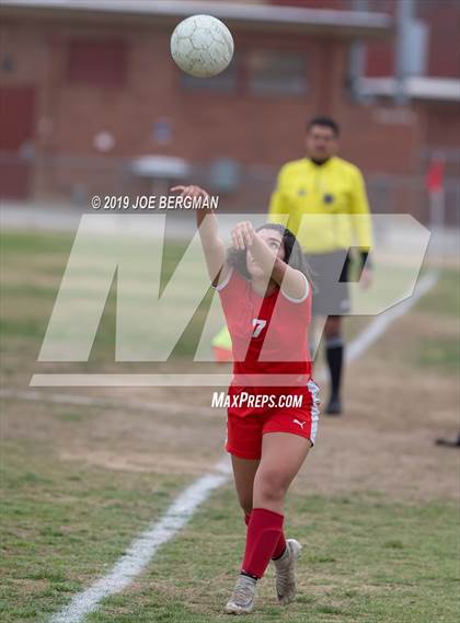 Thumbnail 1 in Venice @ Arvin (CIF D5 Regional Final) photogallery.