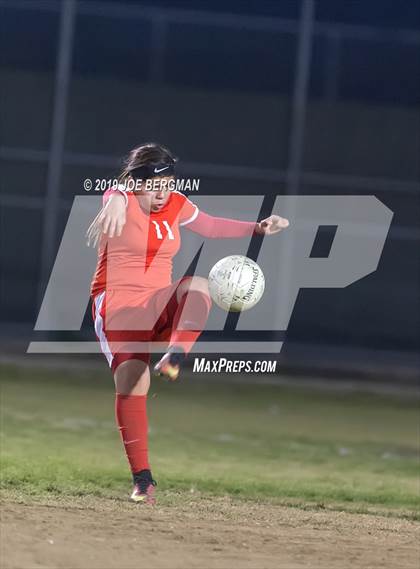 Thumbnail 3 in Venice @ Arvin (CIF D5 Regional Final) photogallery.