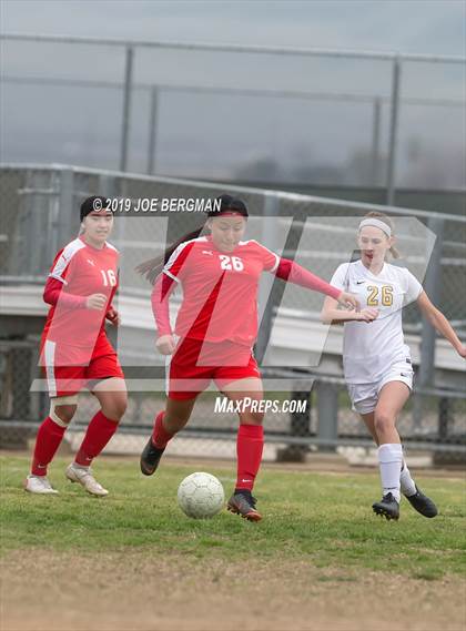 Thumbnail 1 in Venice @ Arvin (CIF D5 Regional Final) photogallery.