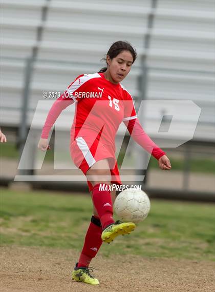 Thumbnail 1 in Venice @ Arvin (CIF D5 Regional Final) photogallery.