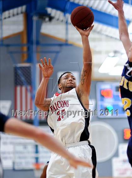 Thumbnail 2 in Inderkum vs Fairfield (Rocklin Holiday Tournament) photogallery.