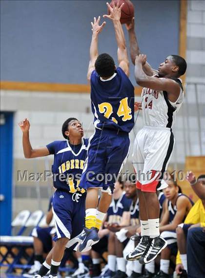 Thumbnail 1 in Inderkum vs Fairfield (Rocklin Holiday Tournament) photogallery.
