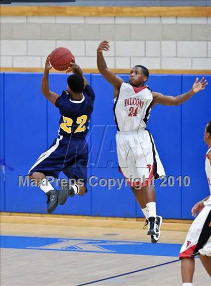 Thumbnail 3 in Inderkum vs Fairfield (Rocklin Holiday Tournament) photogallery.
