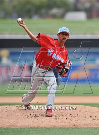 Thumbnail 2 in Lincoln vs El Cajon Valley (Petco Park) photogallery.