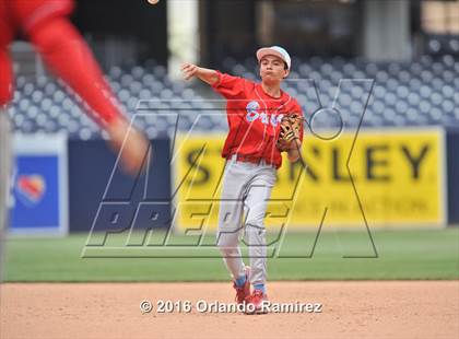 Thumbnail 2 in Lincoln vs El Cajon Valley (Petco Park) photogallery.