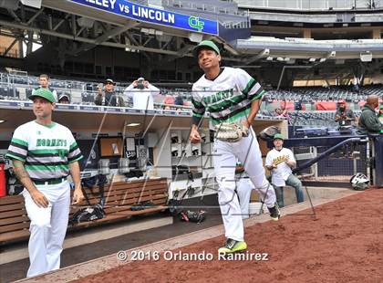 Thumbnail 3 in Lincoln vs El Cajon Valley (Petco Park) photogallery.
