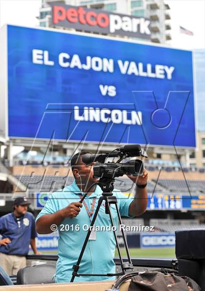 Thumbnail 1 in Lincoln vs El Cajon Valley (Petco Park) photogallery.