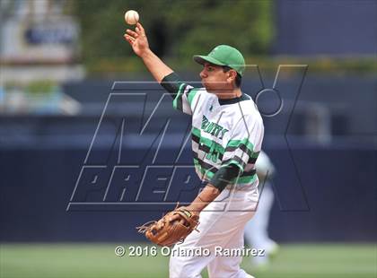 Thumbnail 2 in Lincoln vs El Cajon Valley (Petco Park) photogallery.