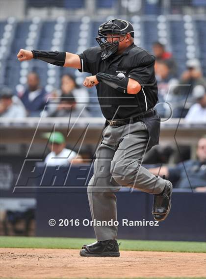 Thumbnail 1 in Lincoln vs El Cajon Valley (Petco Park) photogallery.