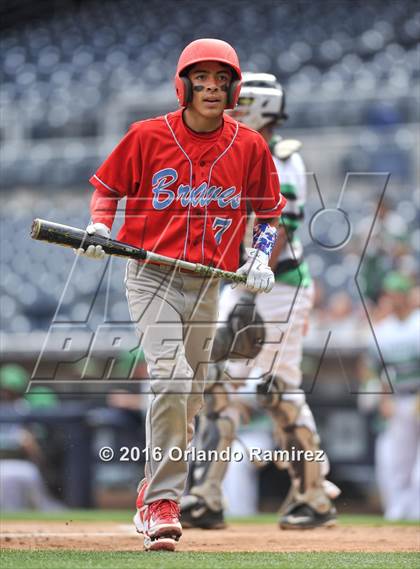 Thumbnail 2 in Lincoln vs El Cajon Valley (Petco Park) photogallery.