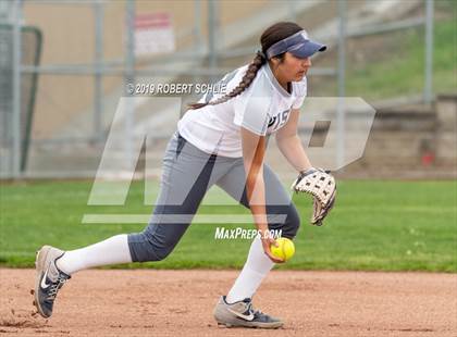 Thumbnail 1 in Ponderosa @ Vista del Lago photogallery.