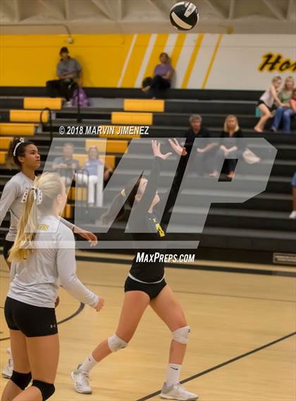 Thumbnail 3 in Westlake @ Newbury Park photogallery.