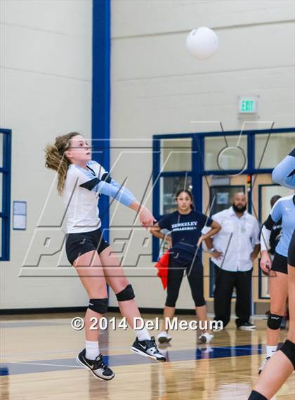Thumbnail 2 in Mercy vs. PK Yonge (Berkeley Premier) photogallery.