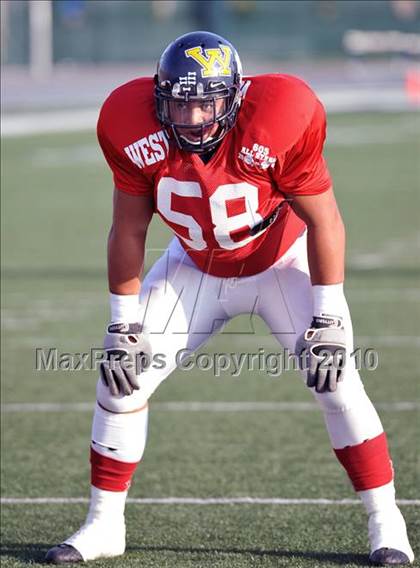 Thumbnail 3 in 605 All-Star Football Classic (East vs. West) photogallery.