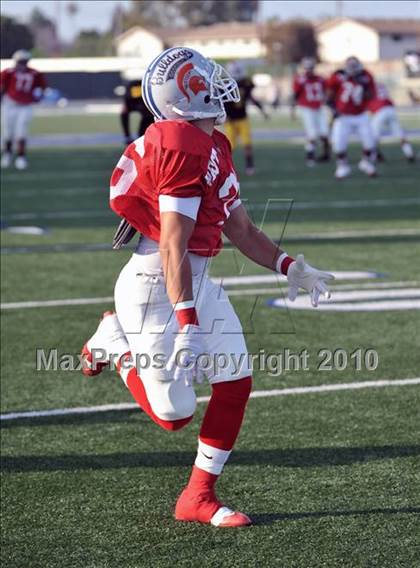 Thumbnail 3 in 605 All-Star Football Classic (East vs. West) photogallery.