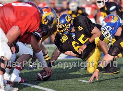 Thumbnail 2 in 605 All-Star Football Classic (East vs. West) photogallery.