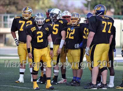 Thumbnail 3 in 605 All-Star Football Classic (East vs. West) photogallery.