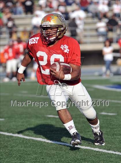 Thumbnail 3 in 605 All-Star Football Classic (East vs. West) photogallery.