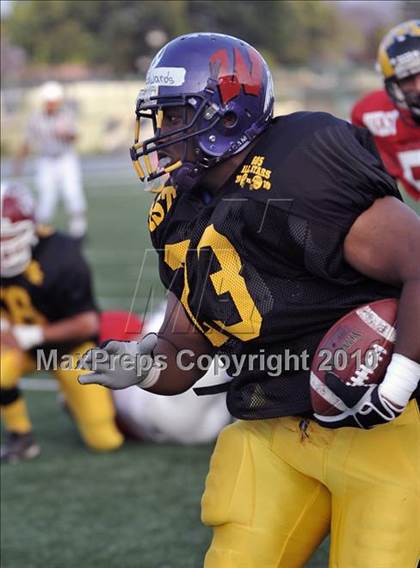 Thumbnail 2 in 605 All-Star Football Classic (East vs. West) photogallery.