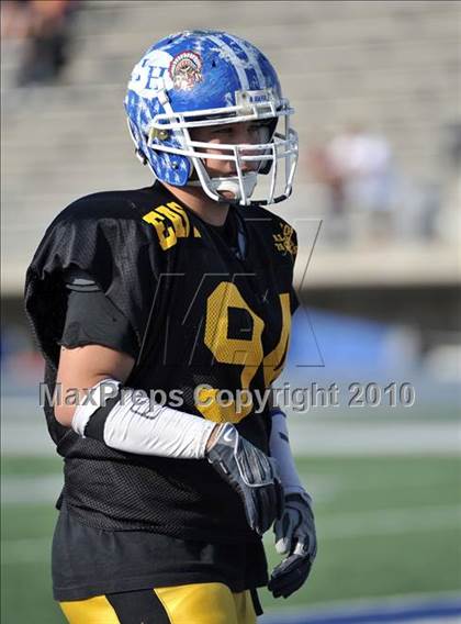 Thumbnail 1 in 605 All-Star Football Classic (East vs. West) photogallery.