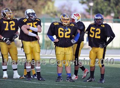 Thumbnail 2 in 605 All-Star Football Classic (East vs. West) photogallery.