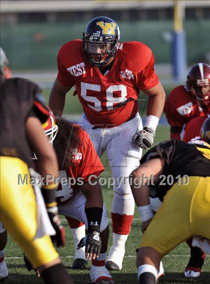 Thumbnail 1 in 605 All-Star Football Classic (East vs. West) photogallery.