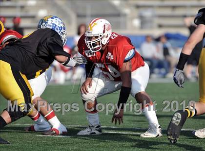 Thumbnail 2 in 605 All-Star Football Classic (East vs. West) photogallery.