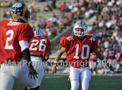 Thumbnail 1 in 605 All-Star Football Classic (East vs. West) photogallery.